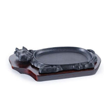 Load image into Gallery viewer, Cow Shaped Cast Iron Teflon Coated Steak Plate  (KW-NSP-06-CWC)